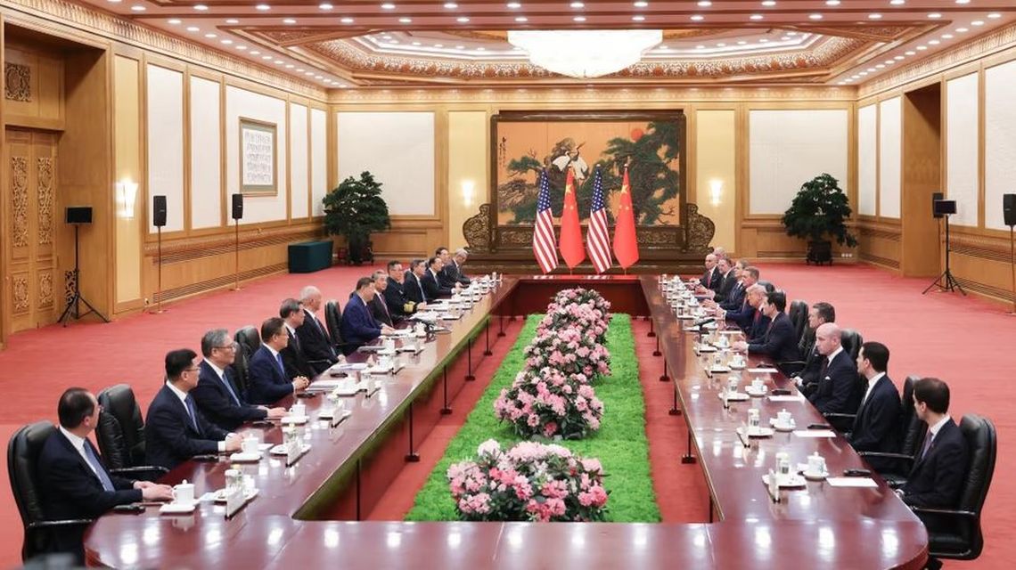 Trump y Xi mantuvieron conversaciones sobre comercio, tecnología, energía y la situación internacional durante su cumbre en China. Trump y Xi mantuvieron conversaciones sobre comercio, tecnología, energía y la situación internacional durante su cumbre en China.