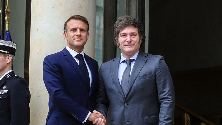Emmanuel Macron y  Javier Milei