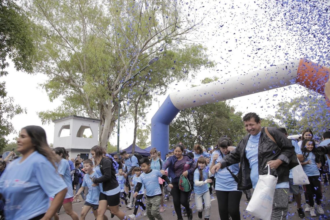 Lomas Corre Azul, una maratón para generar conciencia sobre el autismo