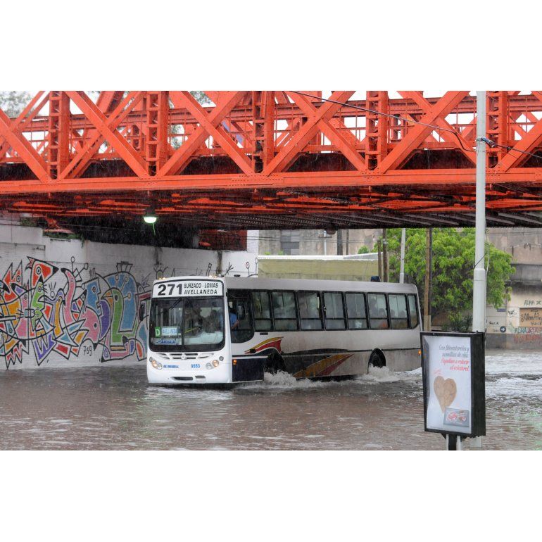 Reciben donaciones para los damnificados por el temporal