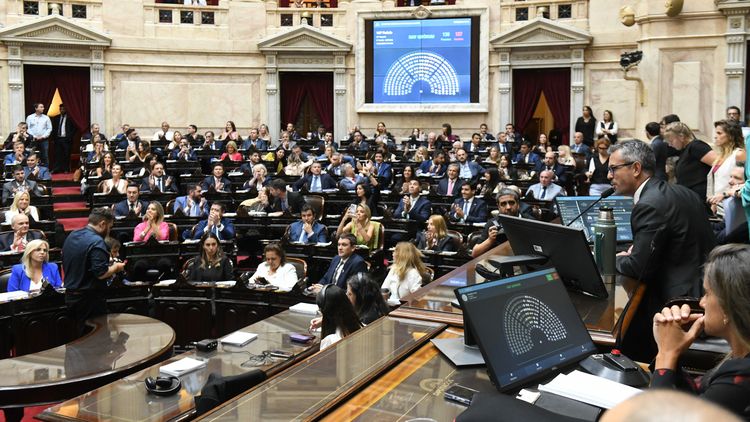 La sesión está prevista para las 15.