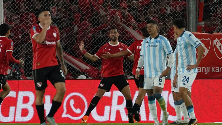 Con olfato de gol, Gabriel Ávalos apareció en el área y anotó el tanto del triunfo.&nbsp;