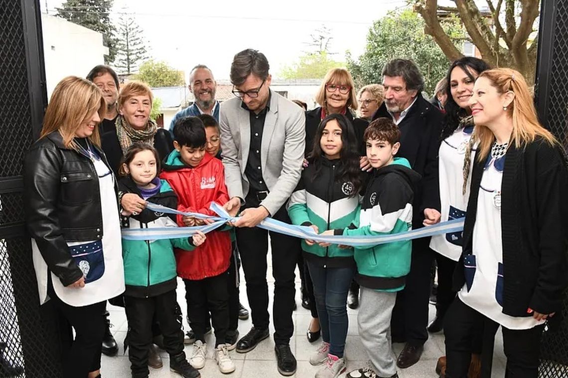 Ghi y Sileoni inauguraron el nuevo edificio de la Escuela Primaria Nº 48 de Castelar sur