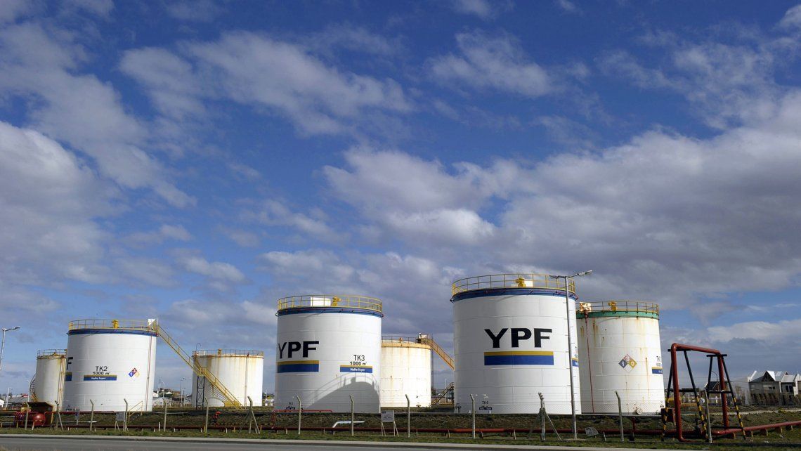 YPF: la petrolera estatal abrió lista para retiros voluntarios de sus trabajadores