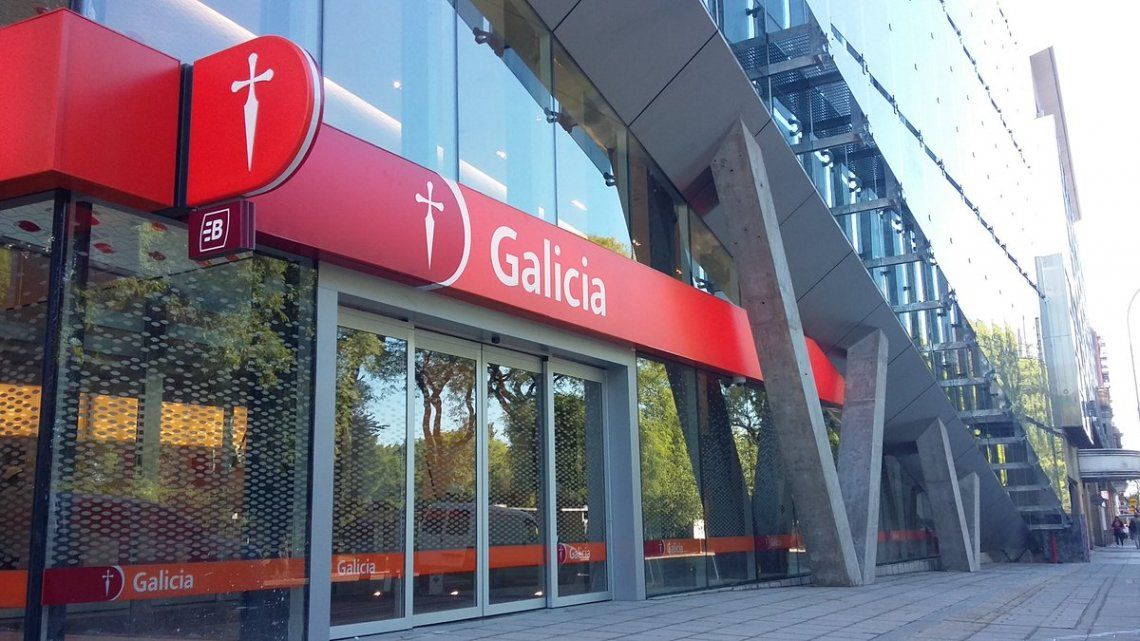 El Banco Galicia respondió a los clientes afectados por cobros indebidos. 