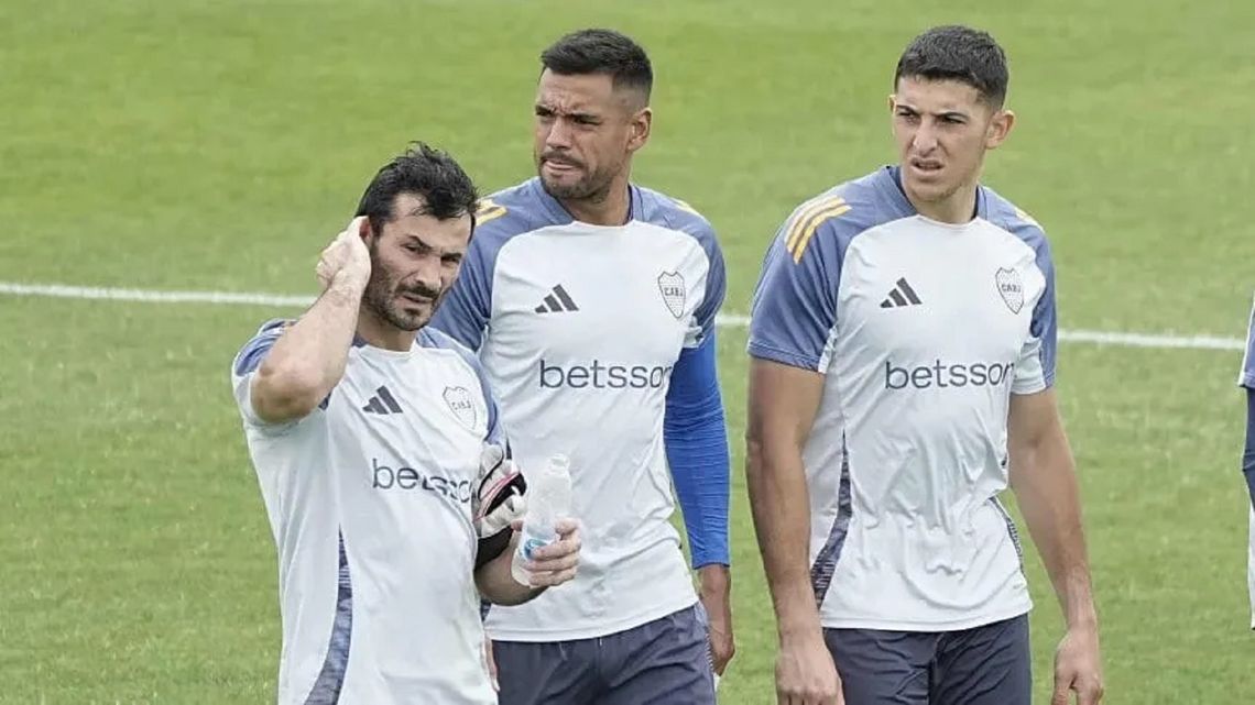 Javier García, Sergio Romero y Leandro Brey, los tres arqueros con los que Boca arrancó 2025.