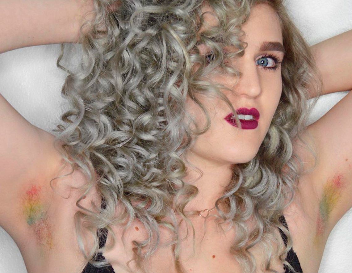 Unicorn Armpit Hair teñirse los pelos de las axilas la nueva tendencia