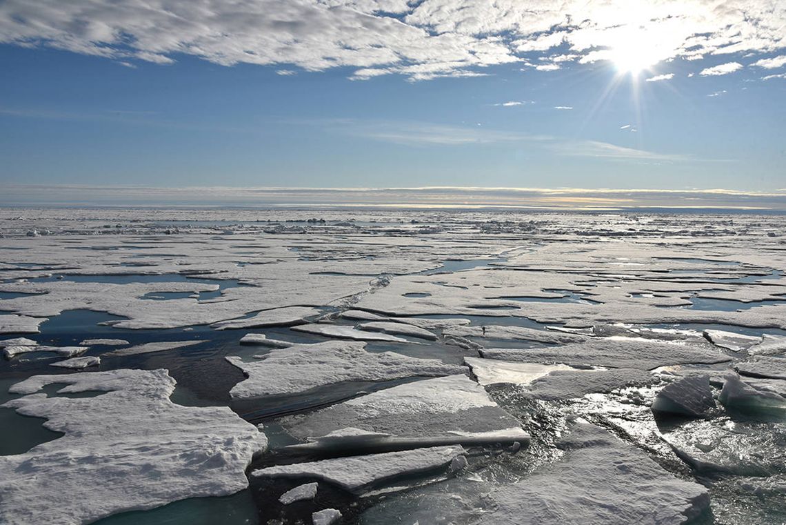 El Océano Ártico sufriría los efectos de los gases de efecto invernadero y se quedaría sin hielo en el verano del 2030.