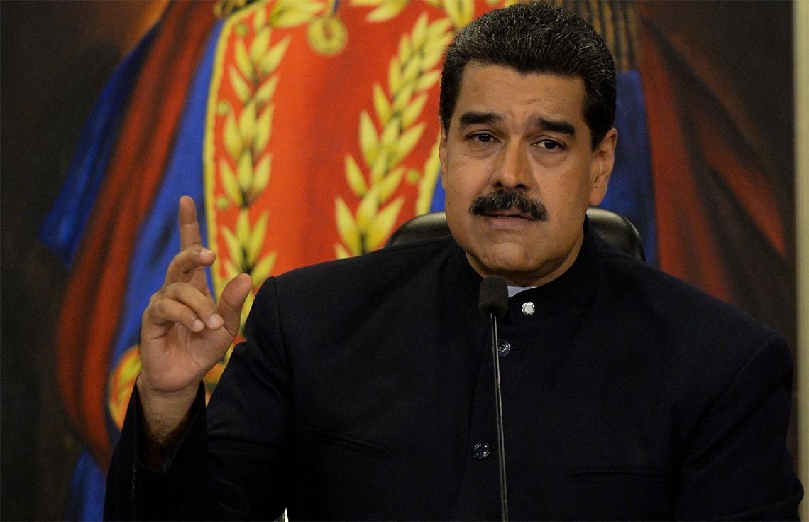 Maduro culpó a Portugal por no haber podido repartir jamones en Navidad