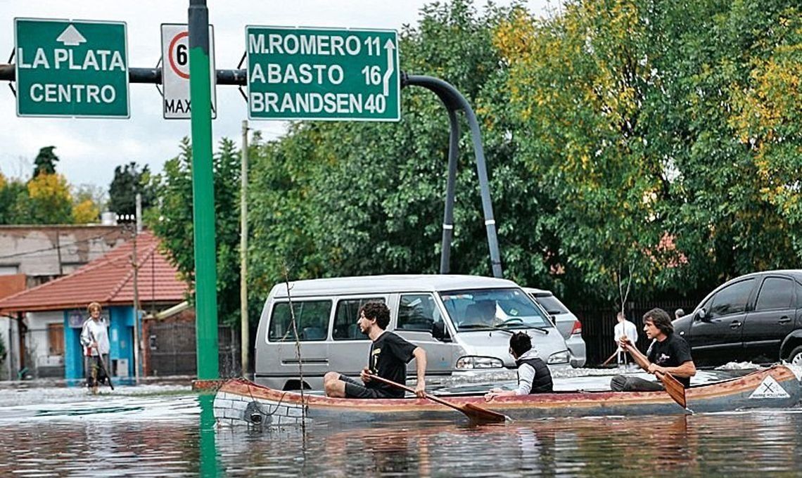 Mortal inundación de La Plata: por la muerte de 89 personas en 2013 solo multaron a un funcionario con $12.500 tras un juicio de apenas un día