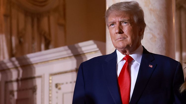 Trump enfrenta 37 cargos y se complica su aspiración presidencial
