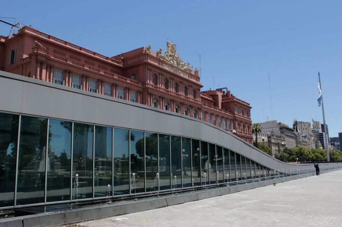 El Museo del Bicentenario está ubicado detrás de la Casa Rosada.