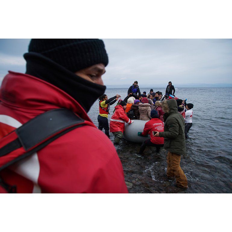 Tragedia en el mar Egeo: mueren ahogados 33 refugiados