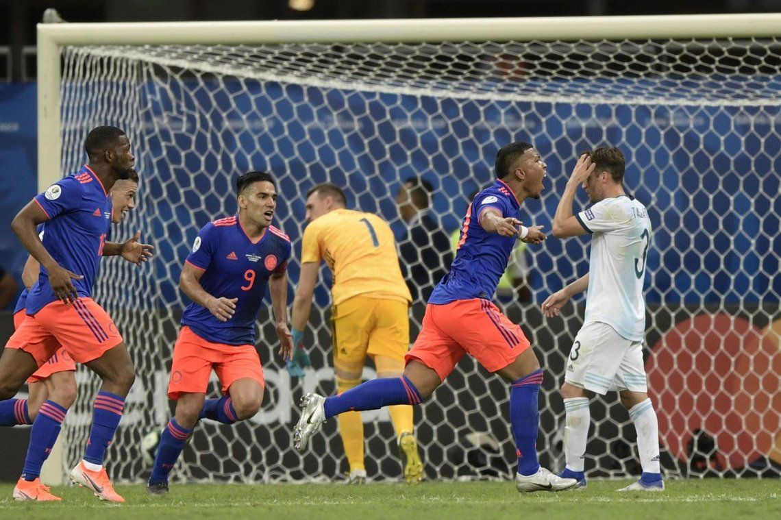 Una lágrima: Argentina cayó sin atenuantes ante Colombia en el debut