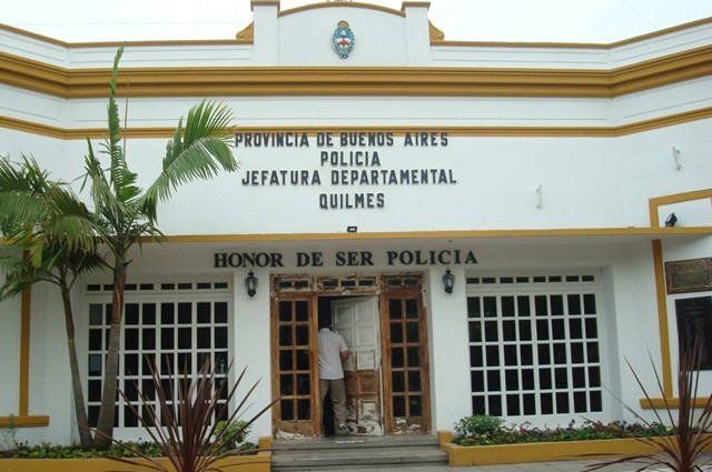 Desafectan al jefe Departamental Quilmes por filtrar datos de un crimen