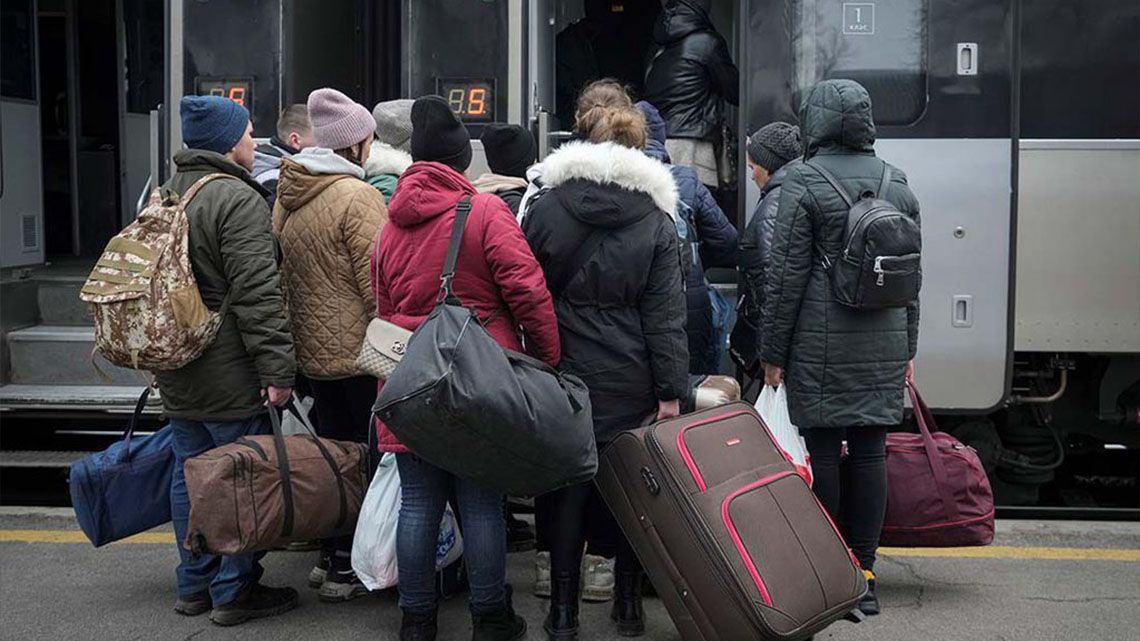 Ucrania: 72 argentinos ya lograron salir del país.