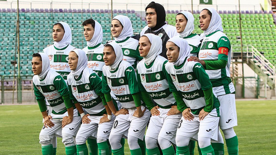Fútbol Femenino: Irán acusado de poner un hombre al arco
