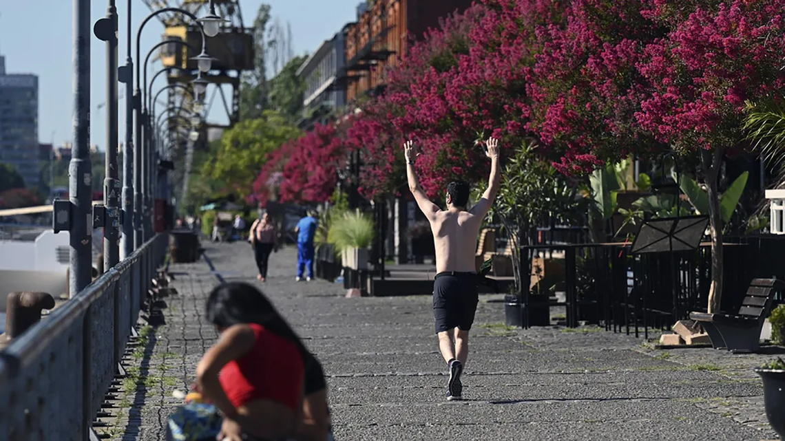 Clima en Buenos Aires: con una máxima de 34 grados, el calor no da tregua