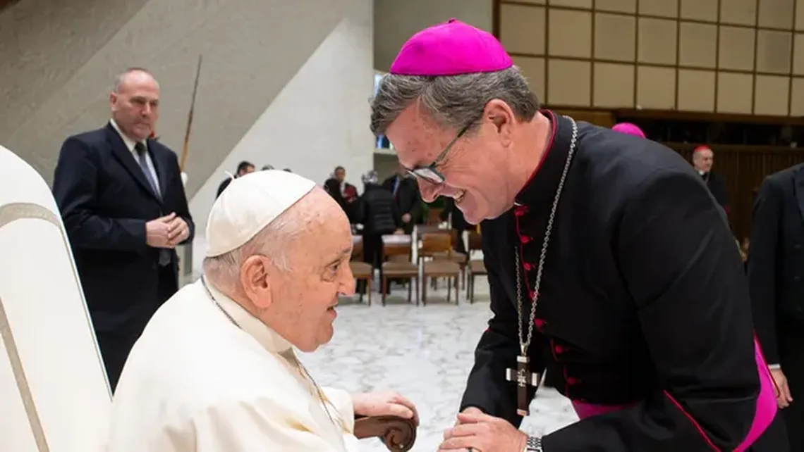 Jorge García Cuerva homenajeará al Papa Francisco con una misa en la Basílica de San José de Flores.