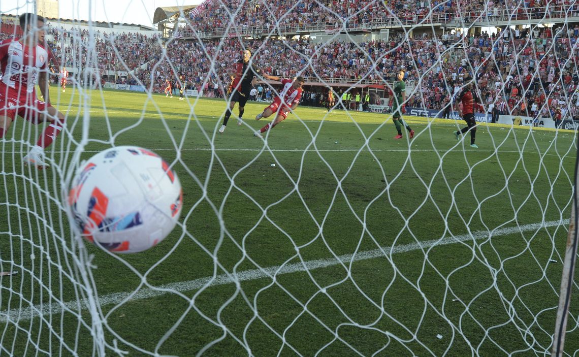 Las mejores fotos de la última fecha de la Liga Profesional