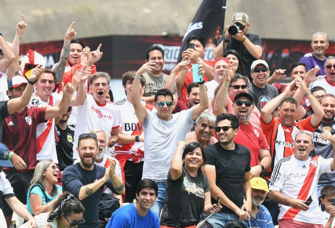 River-Flamengo: las glorias jugaron un amistoso