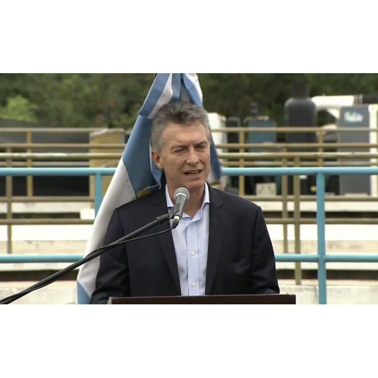Video | A Macri lo atacó la bandera argentina