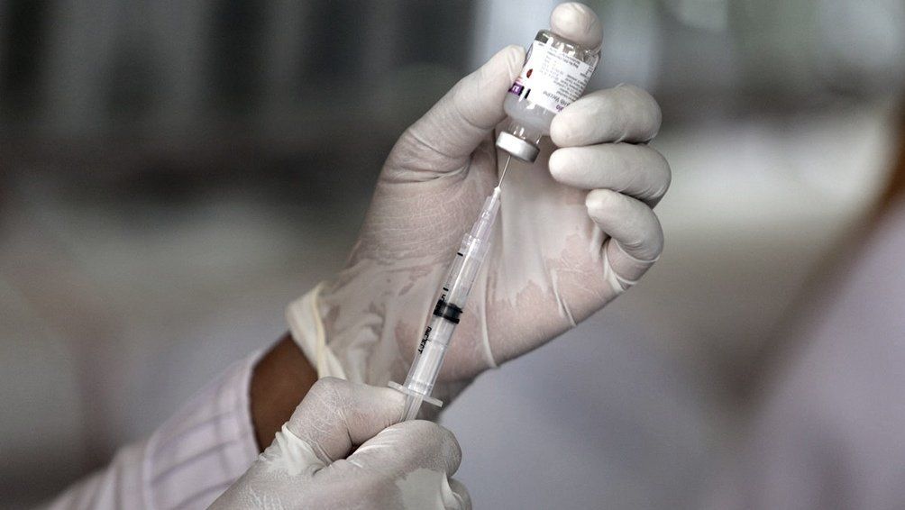 Ginés González García confirmó que la vacuna podría estar en marzo masivamente