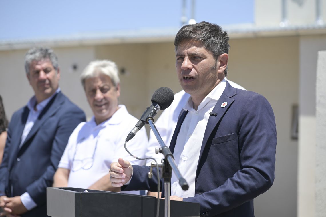 El gobernador Axel Kicillof recorrió los avances del plan hídrico en Bahía Blanca.