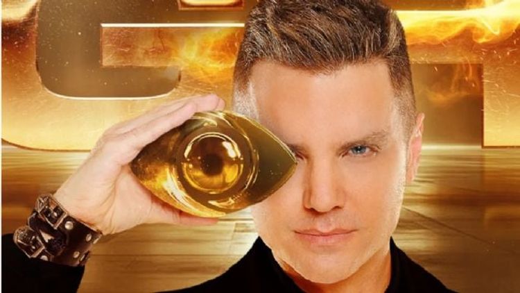 El conductor confirmó el ingreso en redes sociales.