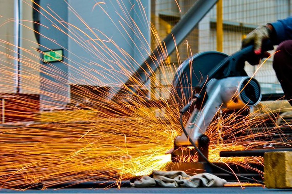 Donald Trump eleva al 50 % los aranceles al acero y aluminio extranjero