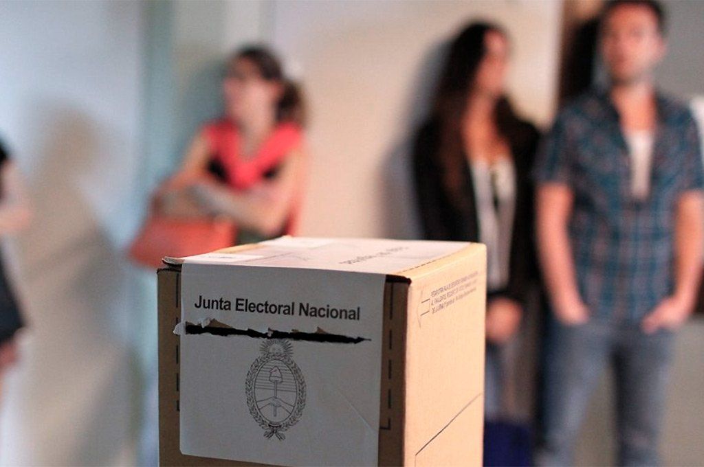Elecciones: más de 861 mil jóvenes de 16 y 17 años votan por primera vez