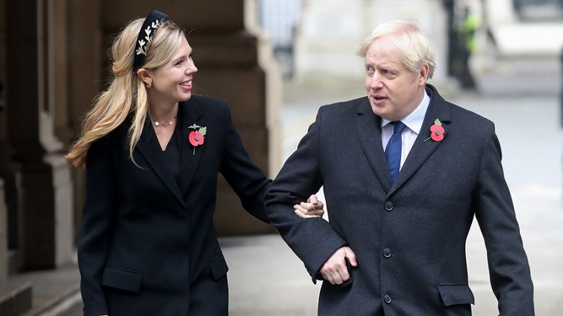 Boris Johnson y su esposa. 