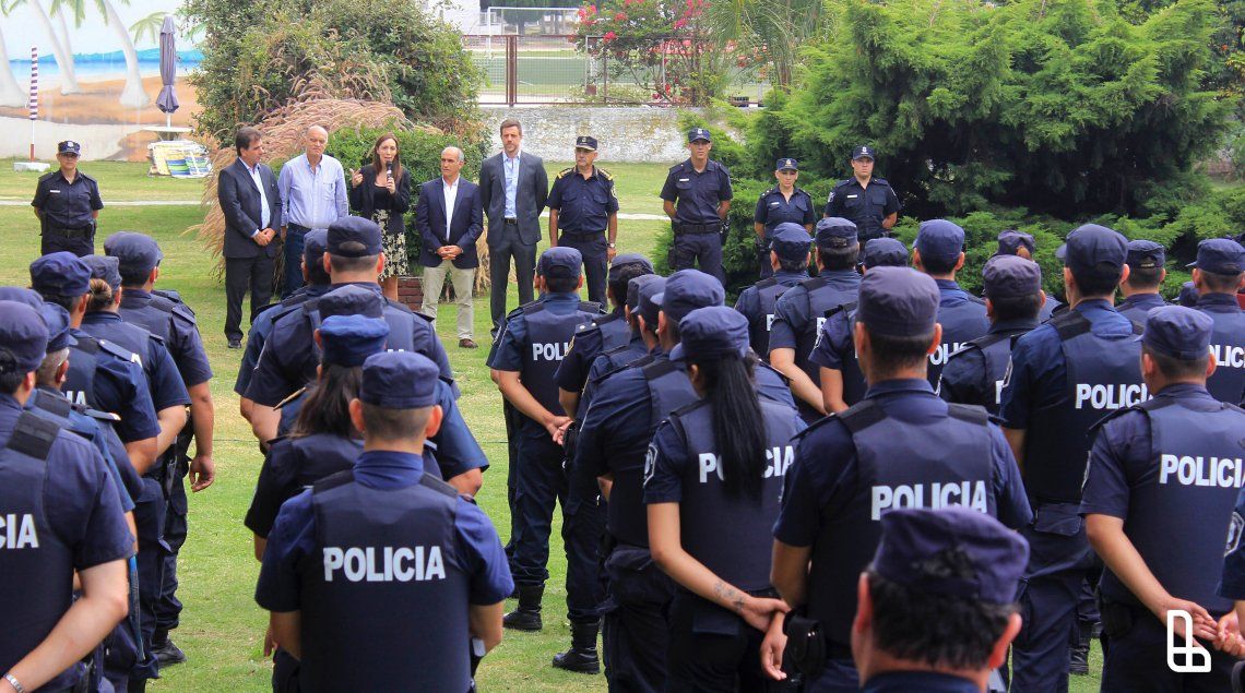 Los 94 mil efectivos de la Policía Bonaerense deberán fichar a partir de mayo