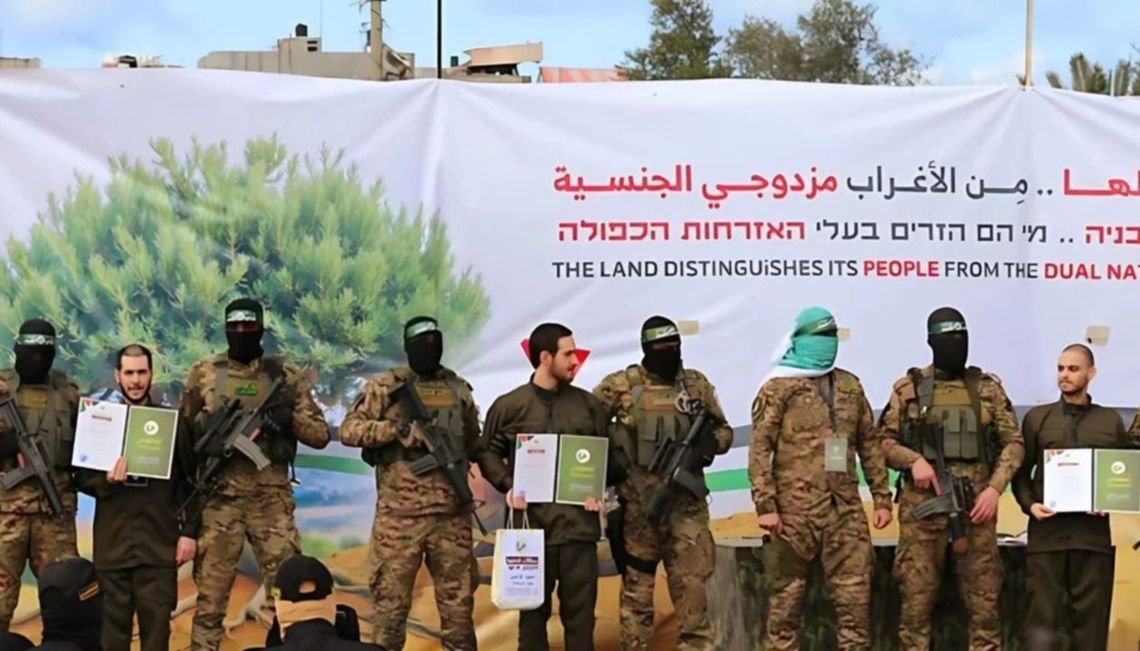 Los rehenes fueron liberados en dos ceremonias del grupo Hamás realizadas en Gaza.