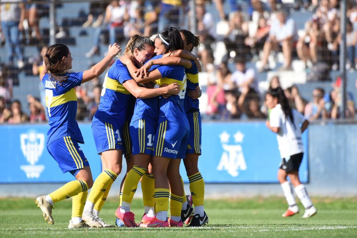 Boca festejó en el Fútbol Femenino y gritó campeón. 