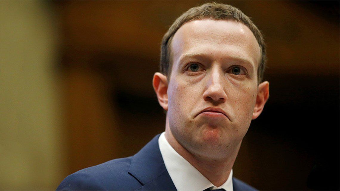 Filtran supuestas conversaciones de Mark Zuckerberg con ejecutivos.