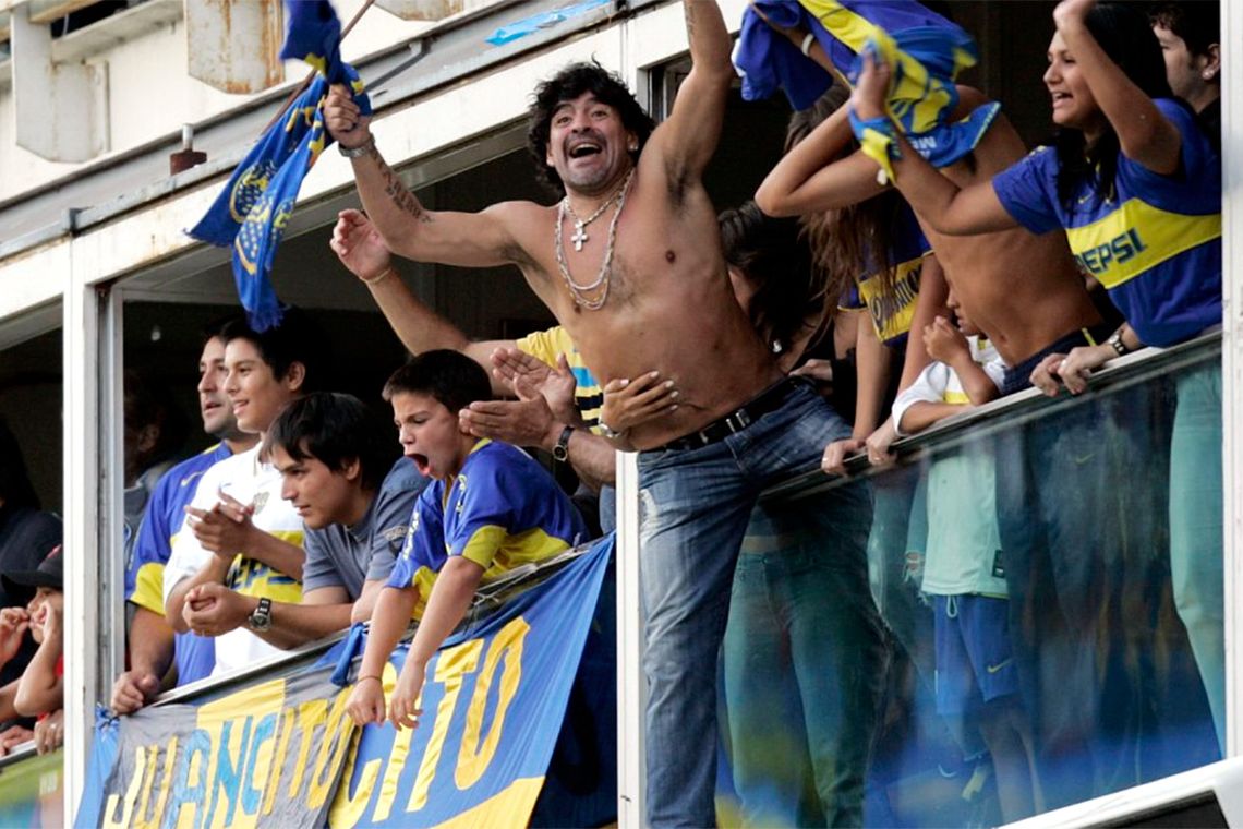 ¿De quién es el palco al que iba Maradona en La Bombonera?