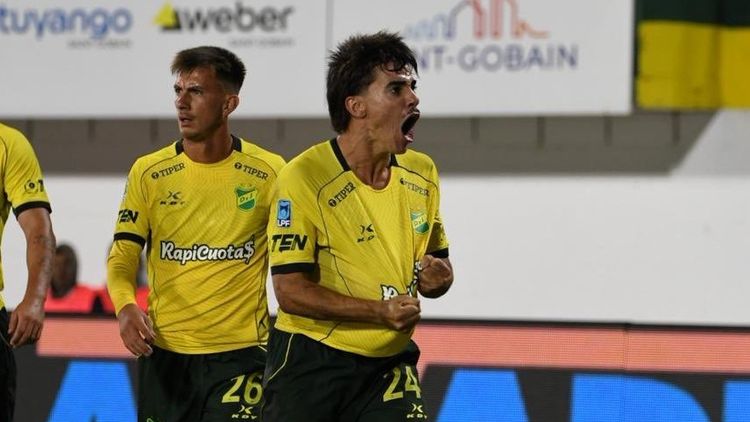 Defensa y Justicia le ganó 2 a 0 a Unión de Santa Fe y sigue invicto.