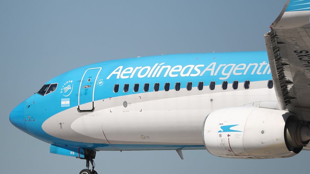 El Paro De Pilotos De Aerolíneas Argentinas Afecta A 150 Vuelos 2527