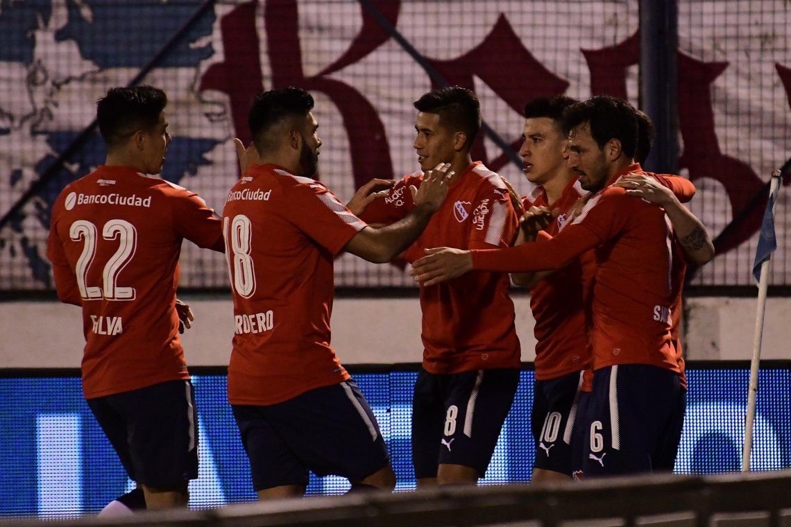 Independiente aplastó a Central Ballester en Formosa