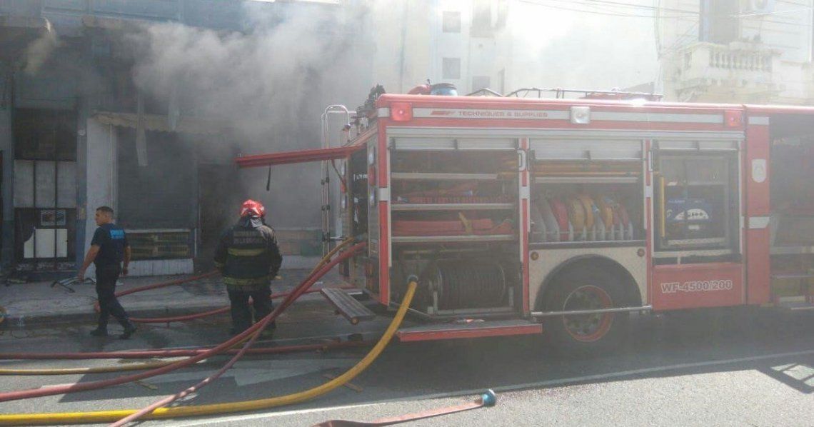 Palermo | Incendio en un supermercado chino: una persona muerta y 7 hospitalizadas
