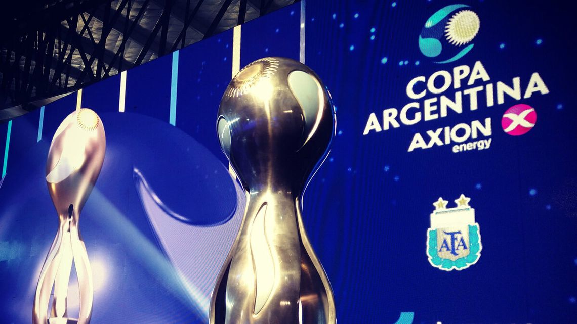 Vélez y Colón debutarán en la Copa Argentina 2022. 