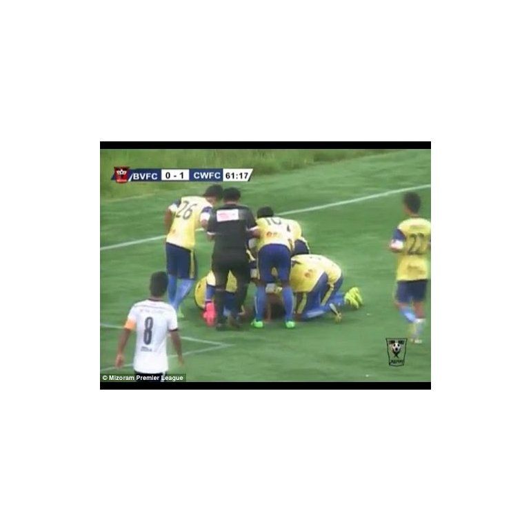 Futbolista muere tras lesionarse en festejo de gol