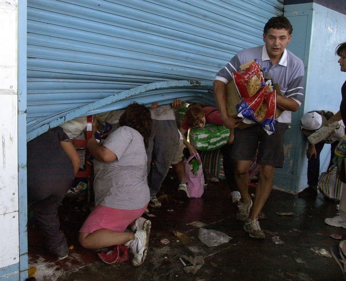 En fotos: a 20 años de los trágicos 19 y 20 de diciembre de 2001