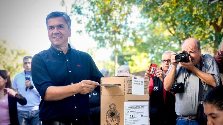 El gobernador de Chaco, Leandro Zdero, logró una victoria legislativa con su alianza con la Libertad Avanza ante el ex gobernador Jorge Capitanich.