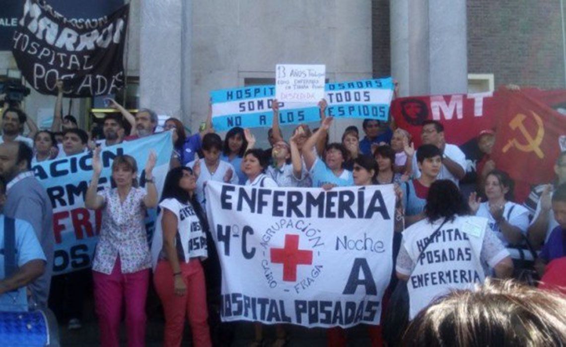 Trabajadores del Hospital Posadas protestaron frente al Ministerio de Salud