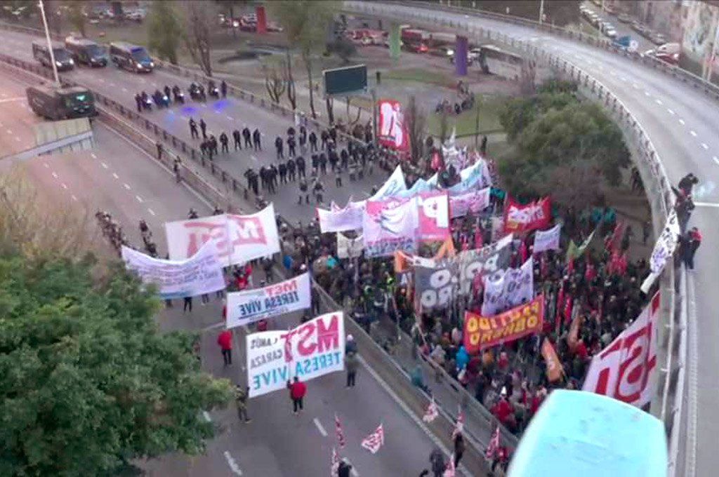 Protestas en Puente Pueyrredón y otros puntos de la Ciudad. Archivo.