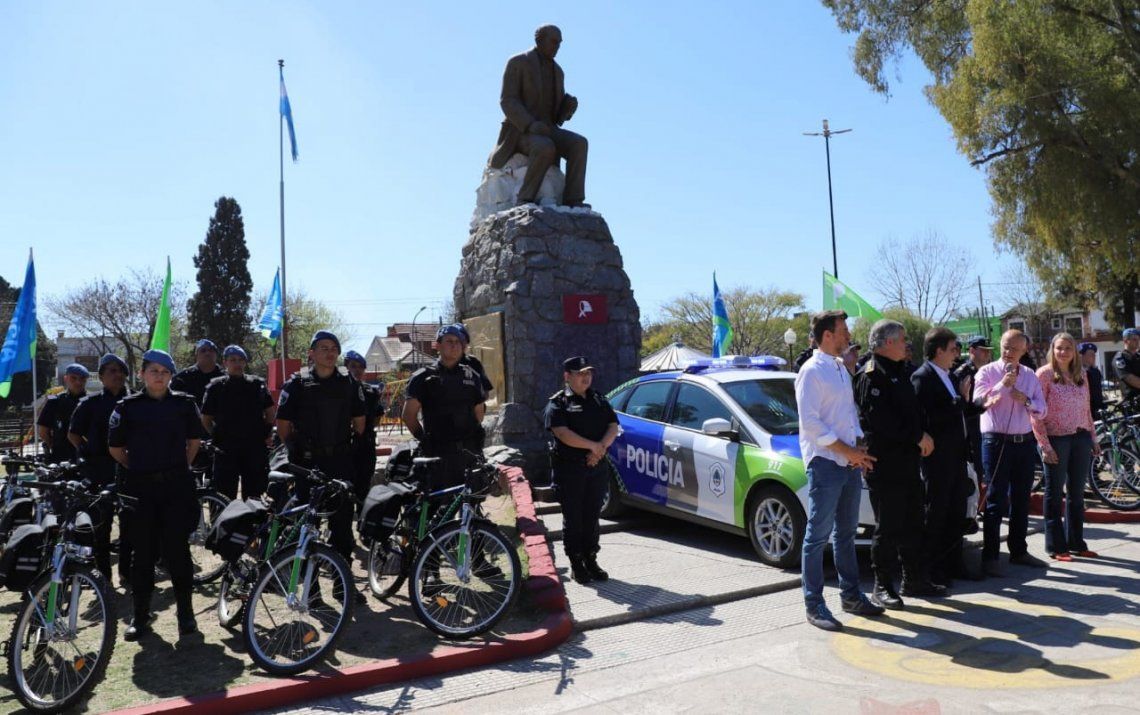 Lanús: diez patrullas y más bicicletas para la Policía Local