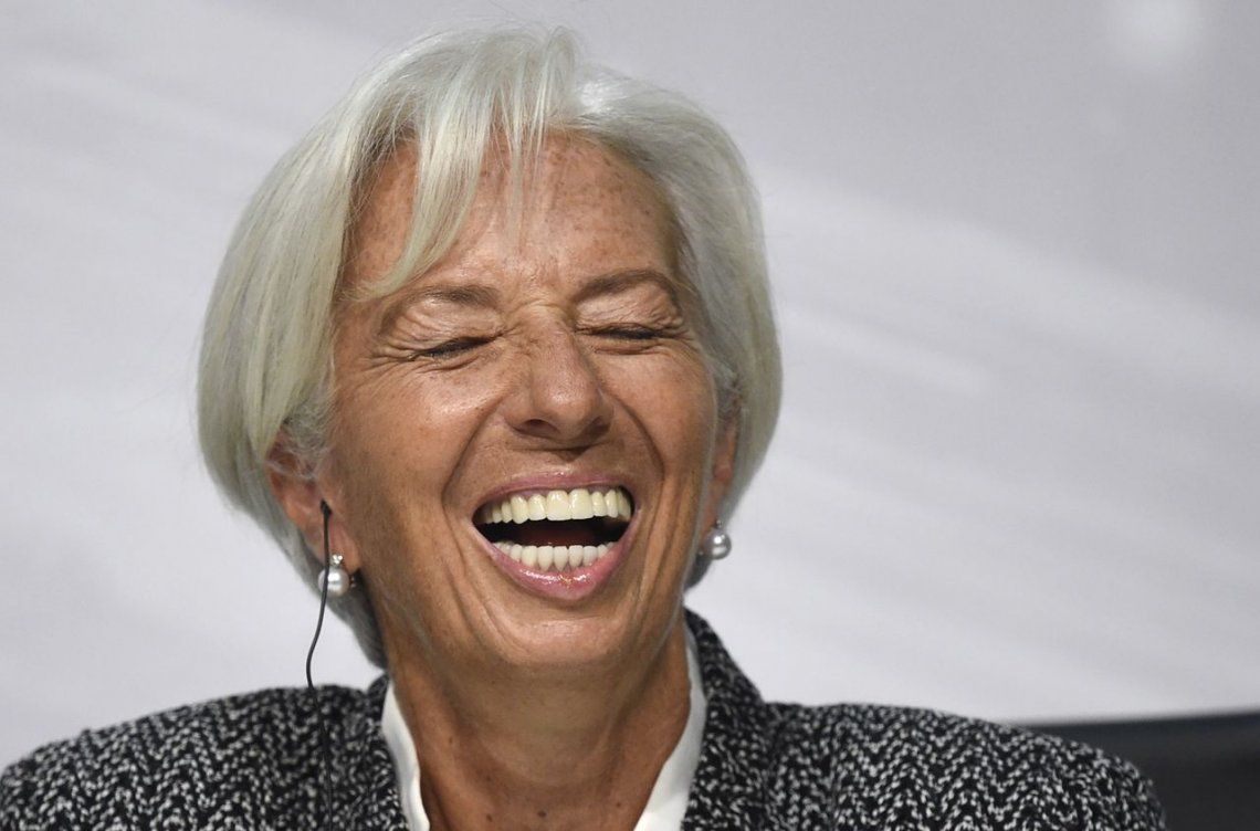 Lagarde: La economía mejorará hacia inicios de 2019 y la inflación va a bajar