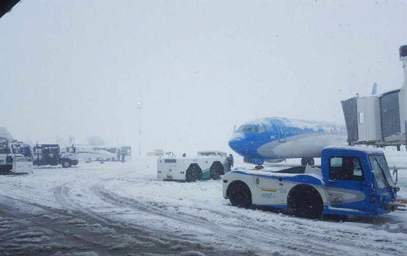 Cerraron aeropuertos patagónicos por fuertes nevadas